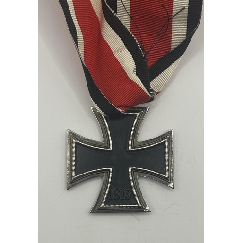 549 - A German World War II Iron Cross, stamped L/12Provenance: On Instructions of the Family: Medals and ... 