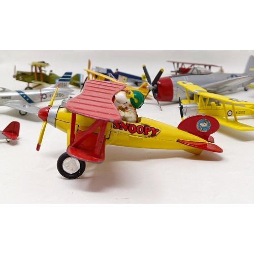 962 - Assorted model aircraft (box)