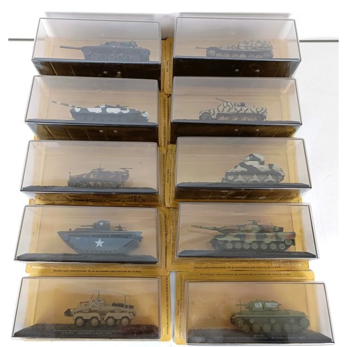 991 - A model of M3 Grand Mk.1 tank, and other model tanks, all boxed (box)