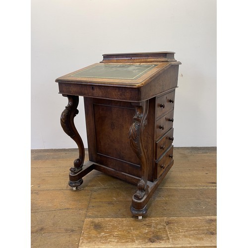 1317 - A mahogany drop leaf table, on carved cabriole legs to claw and ball feet, 85 cm wide, a mahogany dr... 