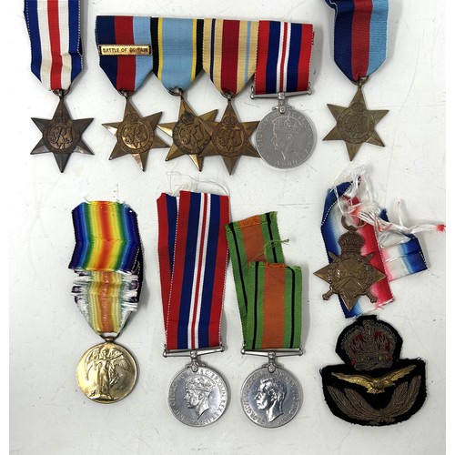 570 - Assorted Stars and other medals, all un-named Provenance: On Instructions of the Family: Medals and ... 