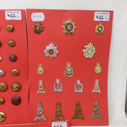 422 - Assorted military and other buttons, badges and items Provenance: A Collection of Military Badges fr... 