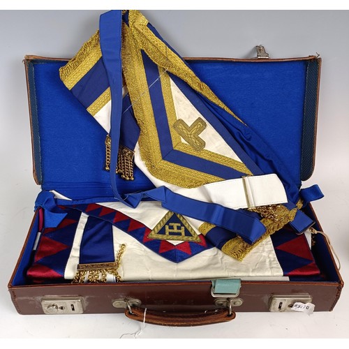 1080 - Assorted Masonic regalia, in five leather cases