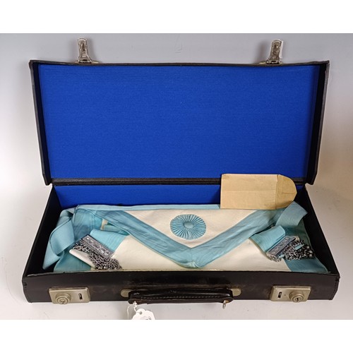 1080 - Assorted Masonic regalia, in five leather cases