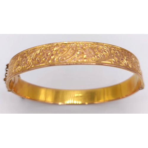 1743 - A 9ct gold bangle, 22 g