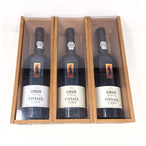 1501 - Three bottles of Cruz vintage port 1989, in presentation boxes (3)