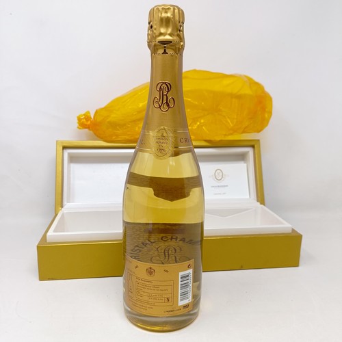 1502 - A bottle of Louis Roderer Cristal champagne, 2007, in a presentation box