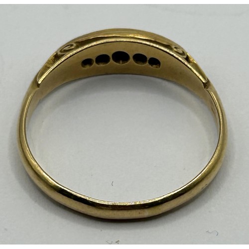 1732 - An 18ct gold and diamond ring, ring size R, in a vintage jewellery box