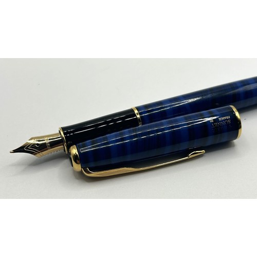 1650 - A Parker Sonnet fountain pen, boxed