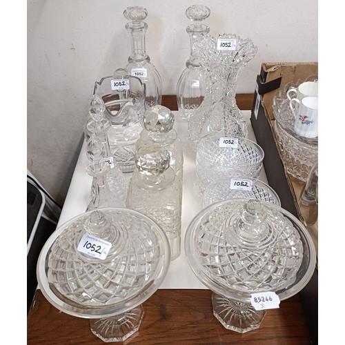 1052 - A pair of cut glass jars and covers, and other glass (16)