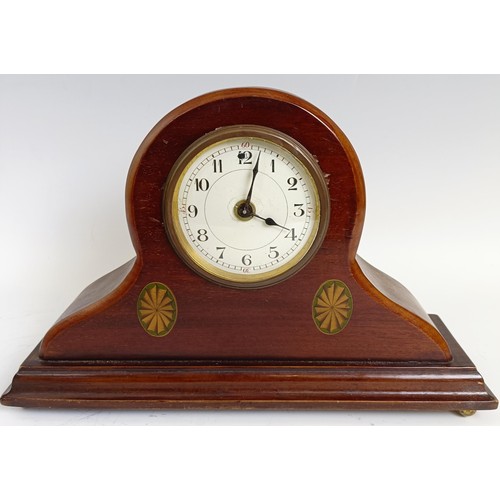 1219 - An Edwardian mantel clock, in a gilt metal and walnut case, 25 cm high, and two other clocks (3) Pro... 