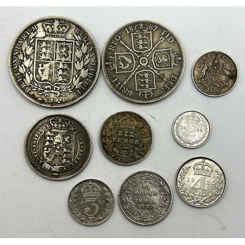 363 - A Victorian half crown, 1886, a part Maundy set 1925 (lacks 1d) and other coins