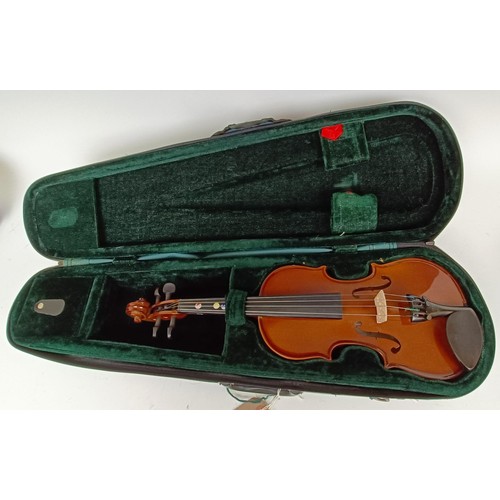 1167 - A group of ten assorted student violins, with cases (10)