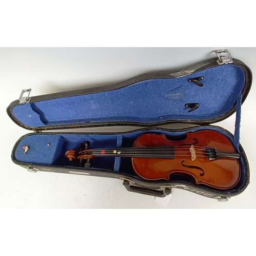 1167 - A group of ten assorted student violins, with cases (10)