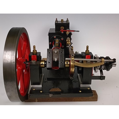 1019 - A scratch built model, of a horizontal engine, 38 cm wide