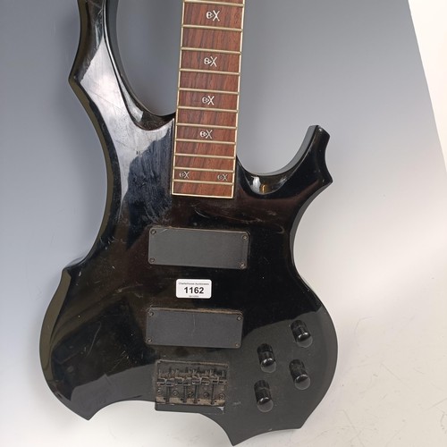 1162 - A Rocktile electric guitar