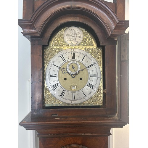 1246 - A longcase clock, the 27 cm arched square brass dial signed Robt Hodgkin, London, with a silvered ch... 