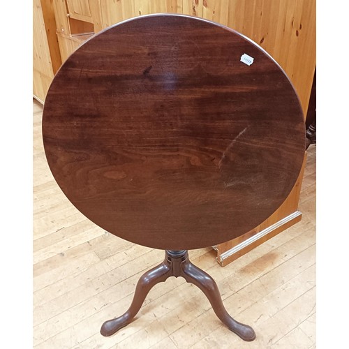 1351 - A walnut Davenport, 54 cm wide, and a tilt top table, 78 cm diameter (2)