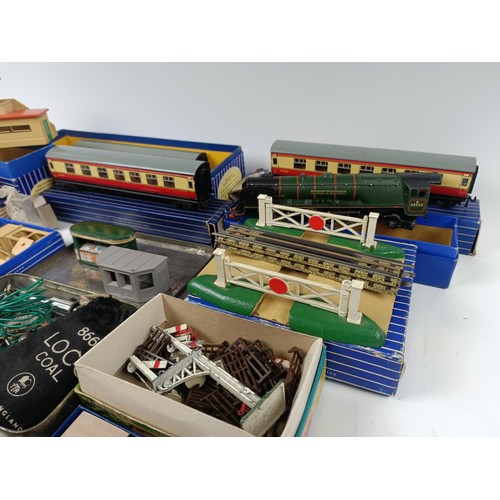 1021 - A collection of Hornby Dublo, including a Duchess of Atholl locomotive, a tender, TPO mail van set, ... 