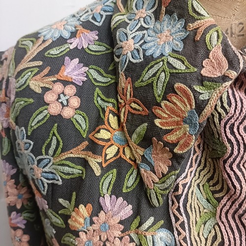 21 - A vintage embroidered ladies coat, decorated flowers Provenance:  A single owner collectio... 