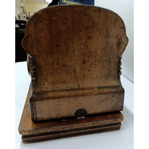 85 - A late 19th/early 20th century sewing machine, lacking wooden case, 50 cm wideProvenance:  A single ... 