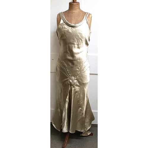 42 - A satin evening gown, with a bodice (box) Provenance:  A single owner collection, from the studio of... 