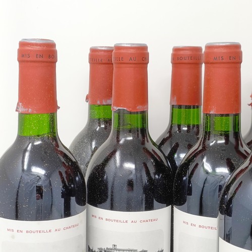 1 - Twelve bottles of Chateau Canon, Saint-Emilion, 1er Grand Cru Classe, 1988 (12)Provenance: From a We... 