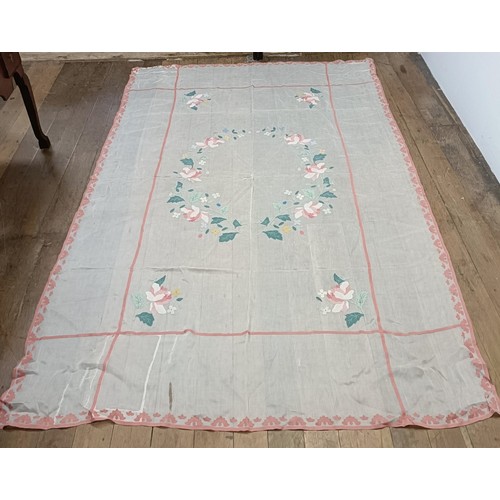 141 - An Art Deco table cloth, decorated flowers, and its pair (2)