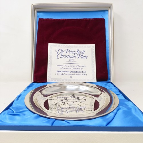 440 - A Sir Peter Scott silver collectors Christmas plate, London 1971, 6.1 ozt, boxed with a certificateP... 