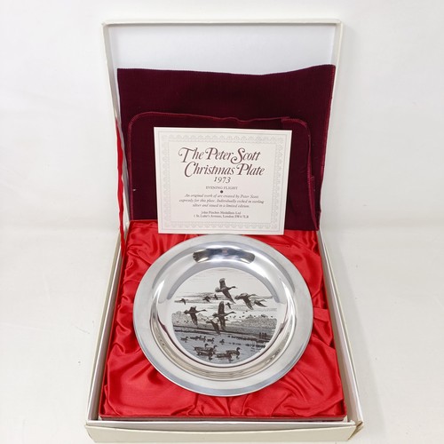 442 - A Sir Peter Scott silver collectors Christmas plate, London 1973, 6.1 ozt, boxed with a certificateP... 