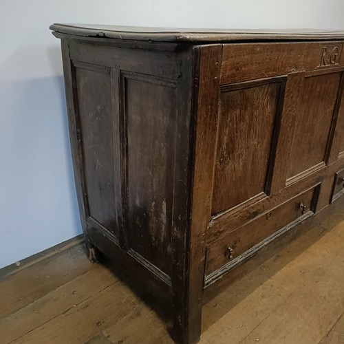 680 - An oak coffer, 114 cm wide