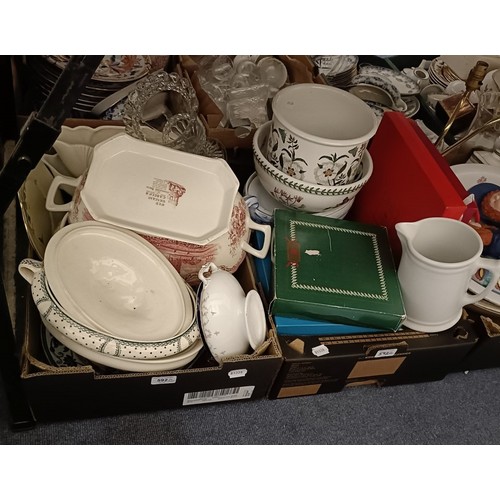 592 - Assorted ceramics and glass (4 boxes)