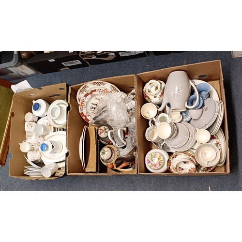 587 - Assorted ceramics and other items (3 boxes)