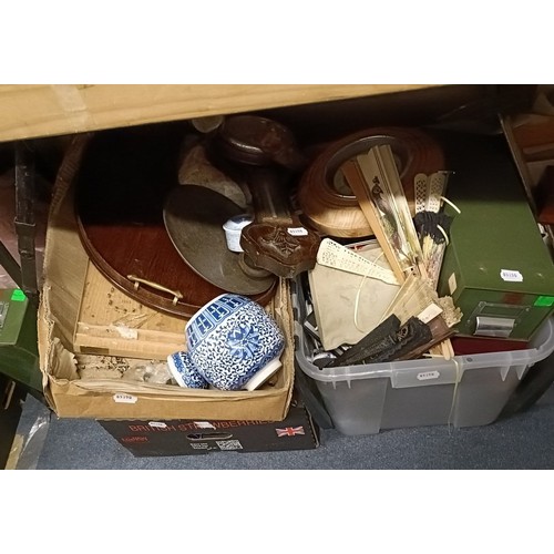 581 - A large quantity of assorted ceramics (14 boxes)