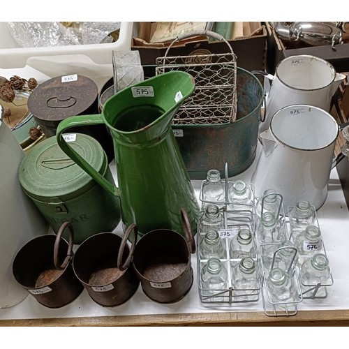 575 - Assorted kitchen items (qty)