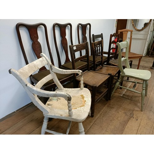 733 - Assorted chairs (10)