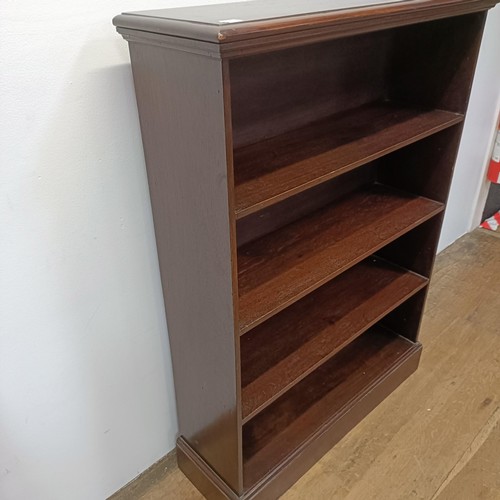 763 - An oak open bookcase, 80 cm wide