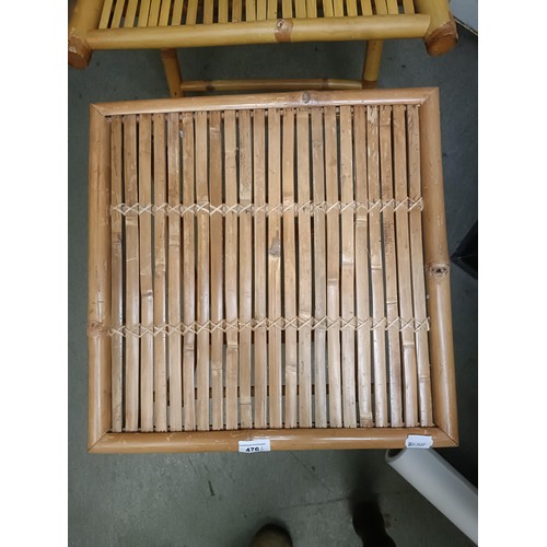 476 - A folding bamboo table and chair (2)