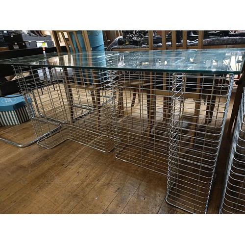 481 - A Habitat chrome metal and glass desk