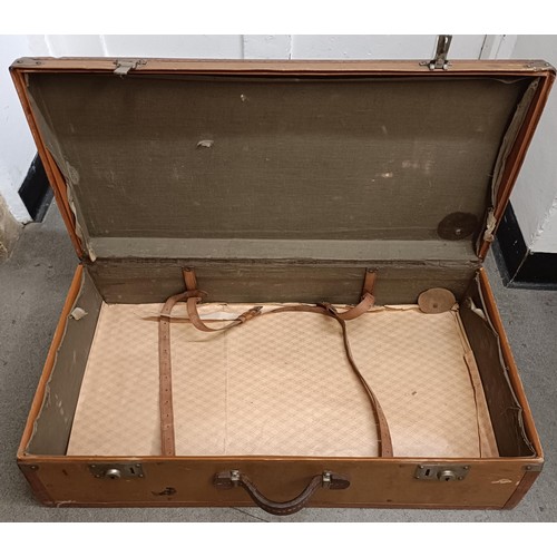 147 - A vintage suitcase, 74 cm wide