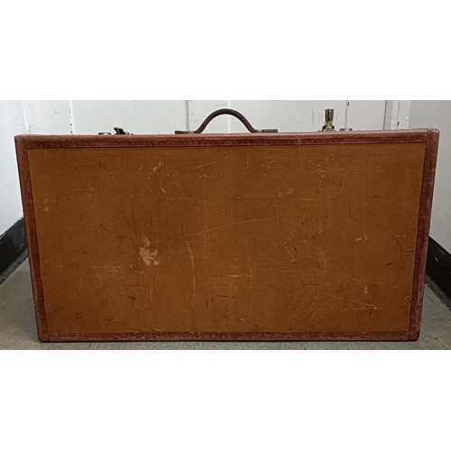 147 - A vintage suitcase, 74 cm wide