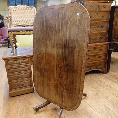 834 - A 19th century mahogany rectangular breakfast table, the top 135 x 87 cm