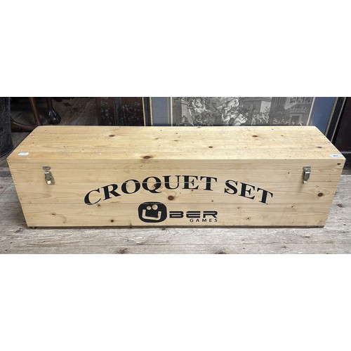 851 - A Uber Games croquet set, cased