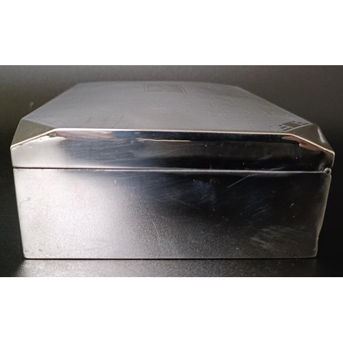 3 - A George V Art Deco silver cigarette box, Birmingham 1935, 17 cm wide