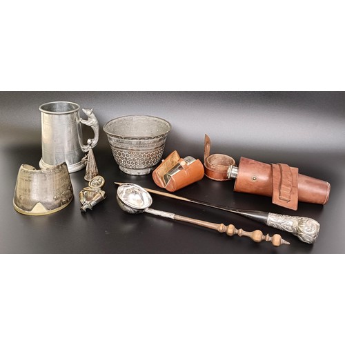 31 - A set of hunting cups, in a leather case, a flask, a toddy ladle, and assorted other items (box)