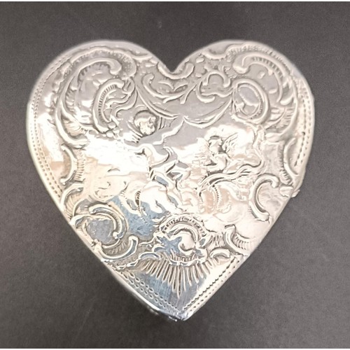 58 - A pair of George V silver salad servers, 2.8 ozt, a Dutch silver heart shaped box, a pair of silver ... 