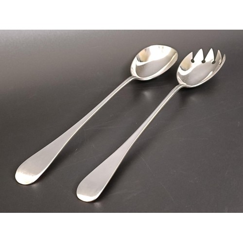 58 - A pair of George V silver salad servers, 2.8 ozt, a Dutch silver heart shaped box, a pair of silver ... 