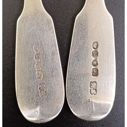 66 - A set of six William IV fiddle pattern dessertspoons, London 1836, 10.1 ozt (6)