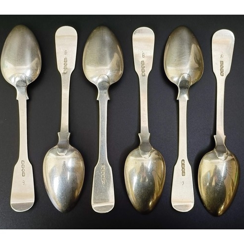 68 - A set of six early Victorian silver fiddle, thread and shell pattern dessert spoons, London 1842, 9.... 