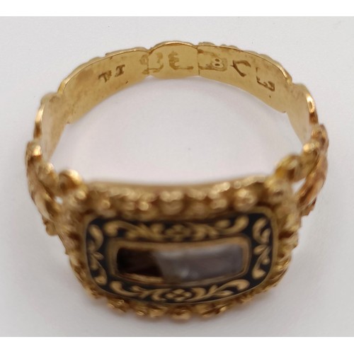 672 - A George IV gold and black enamel memorial ring, engraved Elizth Yates, Ob 27 September 1825, At 42 ... 